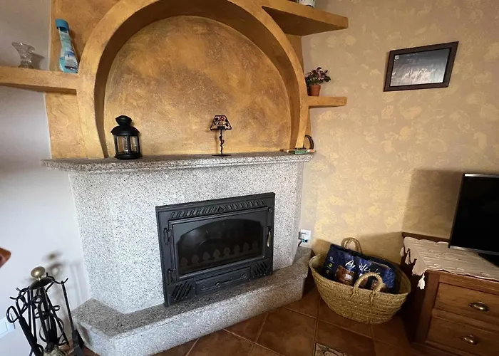 El Nido De Gredos Cuco Con Chimenea