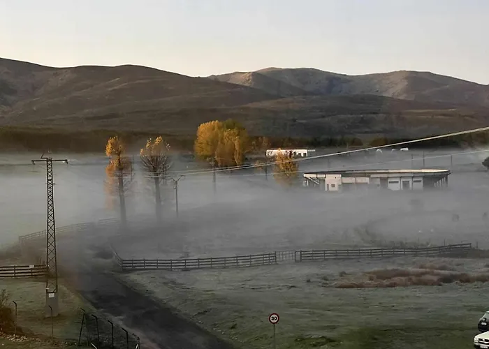 El Nido De Gredos Cuco Con Chimenea * 나바레돈다 데 그레도스