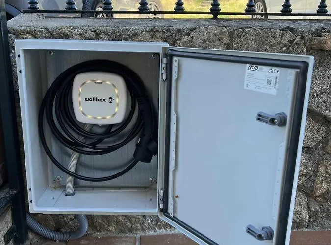 El Nido De Gredos Cuco Con Chimenea 나바레돈다 데 그레도스